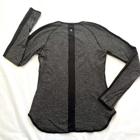 Lululemon Womens Runder Under Reversible Long Sleeve Top sz 8 / 10 Black & Gray - Picture 7 of 9